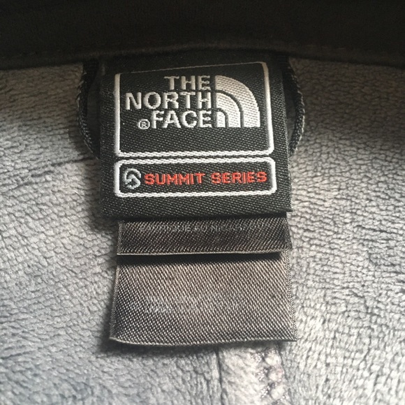 Men’s North Face Summit Series - Picture 3 of 6